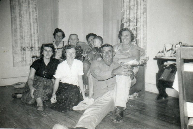 Thelma Lee Laughlin - Photo 216