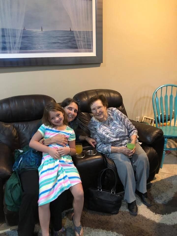 Thelma Lee Laughlin - Photo 277