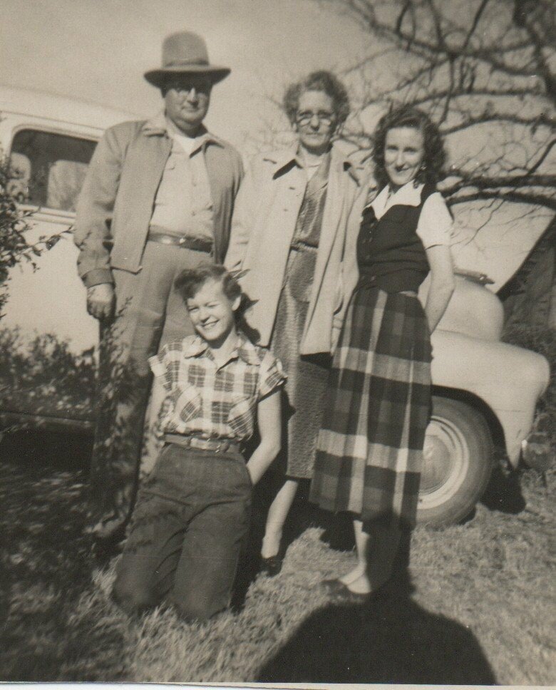 Thelma Lee Laughlin - Photo 305