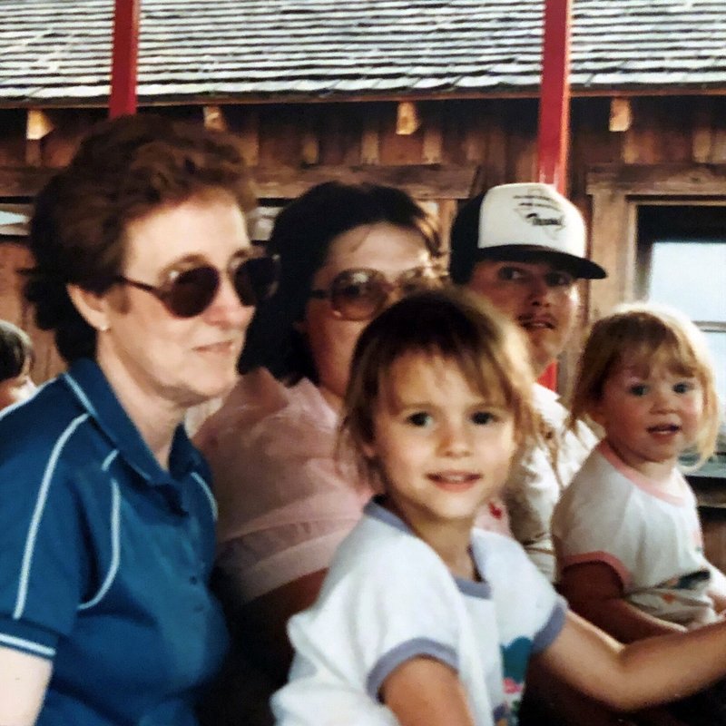 Thelma Lee Laughlin - Photo 312