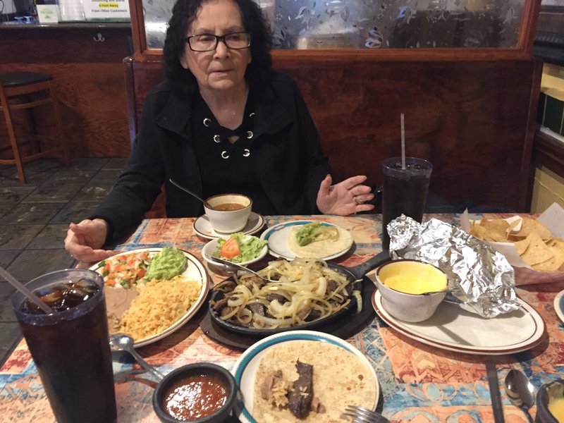 Rosa Gonzalez Garza - Photo 85