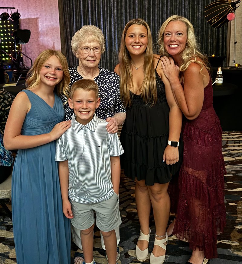 Vivian Ruth McMillan - Photo 134