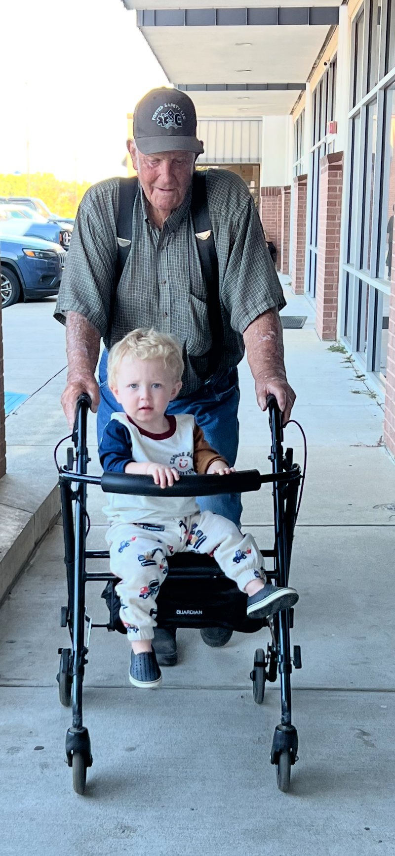 Chris Simmons - Photo 4