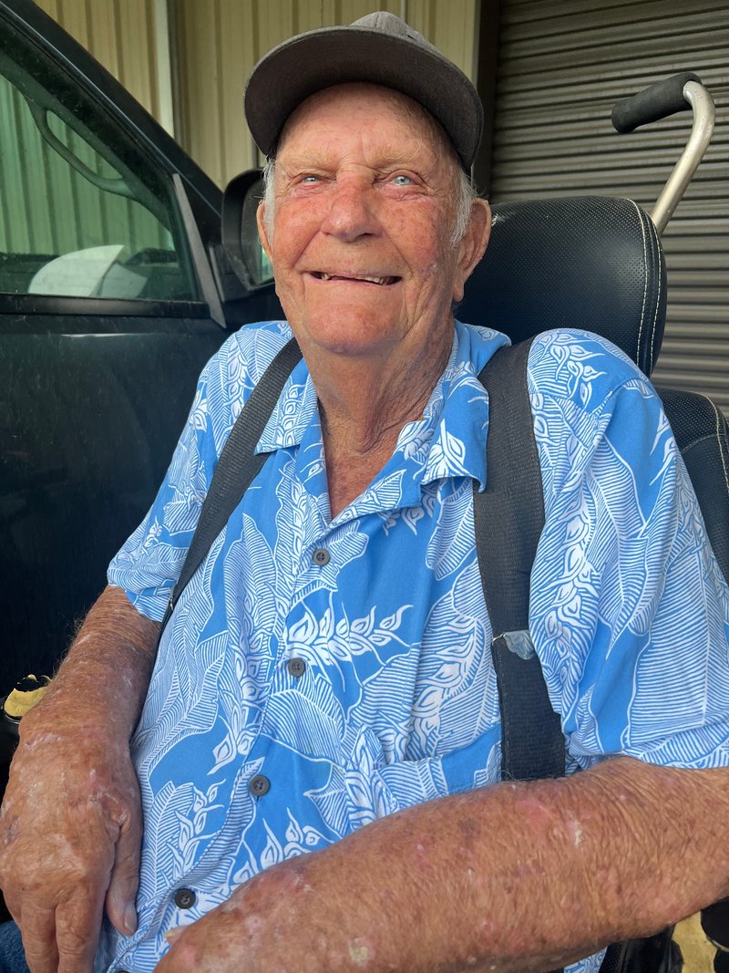 Chris Simmons - Photo 18