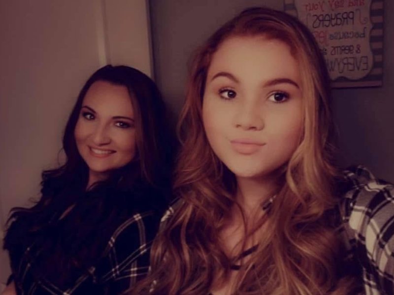 Michelle "Shell" Mathis - Photo 16