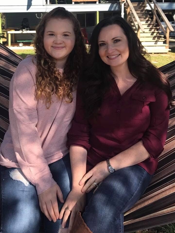 Michelle "Shell" Mathis - Photo 101