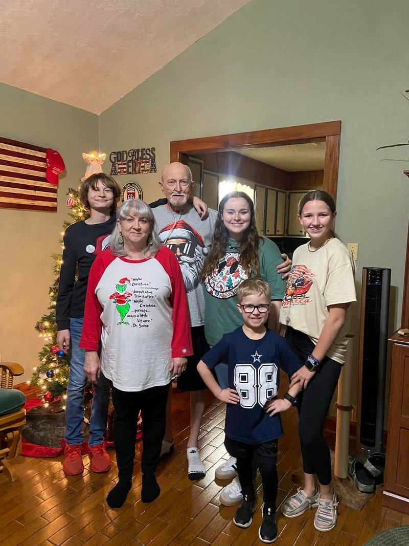 Louis Michael "Mike" Van Meter - Photo 113