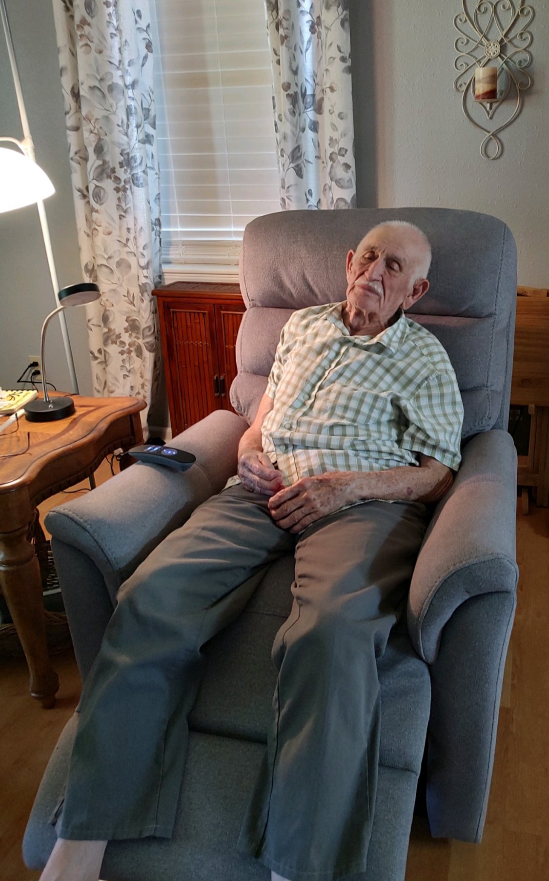 Dewey Lejeune — photo 11