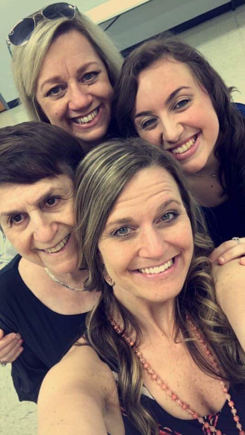 Regan Michele Taylor - Photo 102