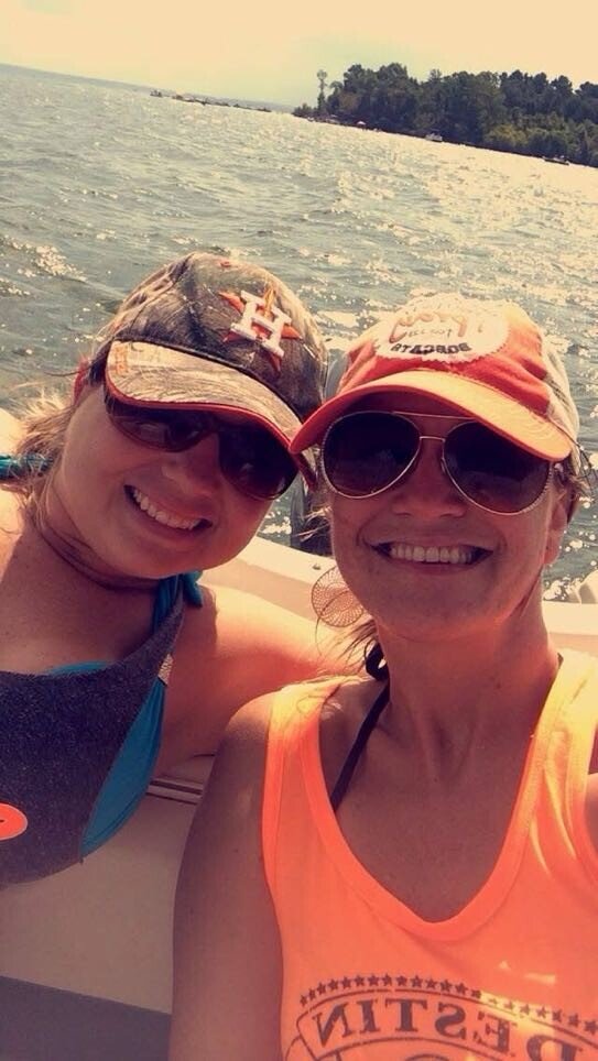 Regan Michele Taylor - Photo 120