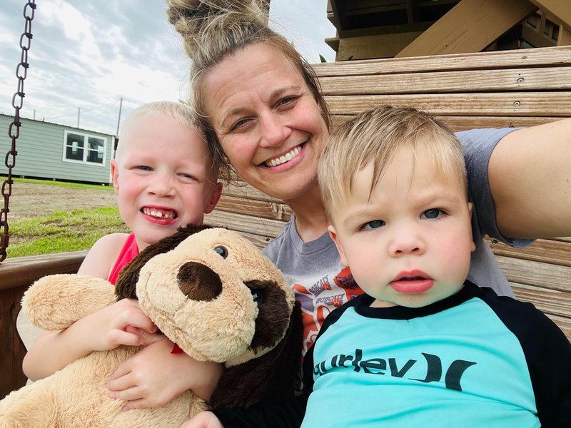 Regan Michele Taylor - Photo 178