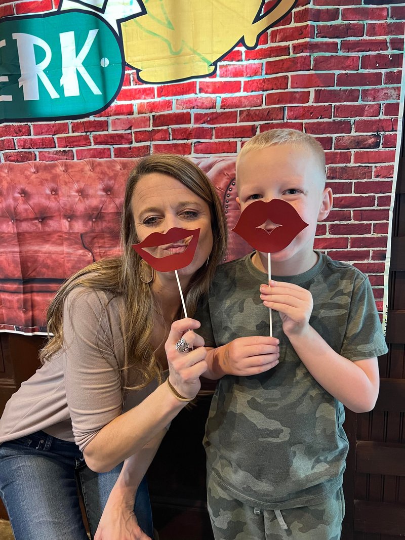 Regan Michele Taylor - Photo 188