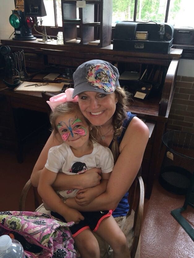 Regan Michele Taylor - Photo 194