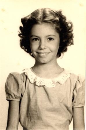 Kathryn Josephine Williams - Photo 11