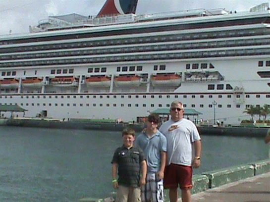 Ronald Murphy Romero - Photo 37