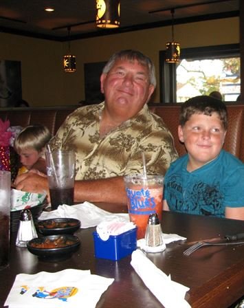 Ronald Murphy Romero - Photo 48