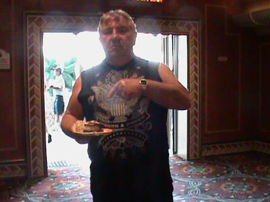 Ronald Murphy Romero - Photo 73