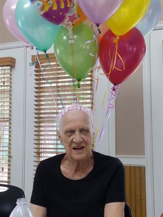 Shirley May Young - Photo 4