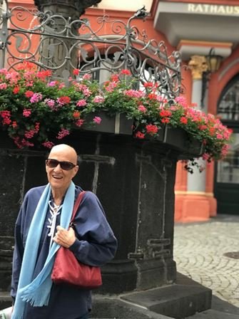 Shirley May Young - Photo 6