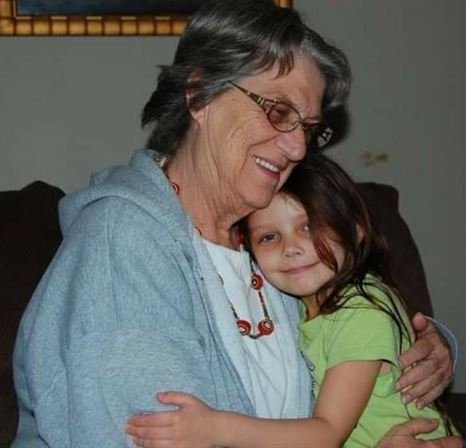 Shirley May Young - Photo 13