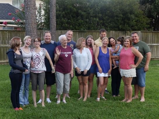 Shirley May Young - Photo 14