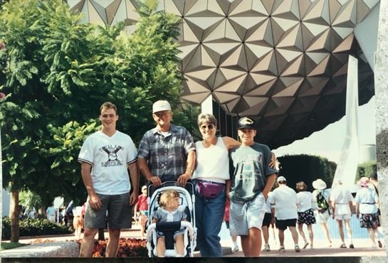 Shirley May Young - Photo 26