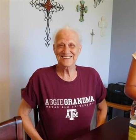 Shirley May Young - Photo 36