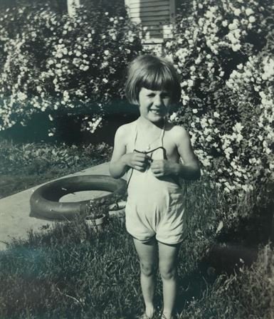 Shirley May Young - Photo 46