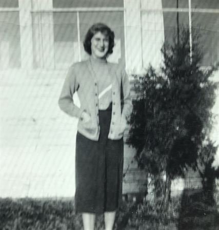 Shirley May Young - Photo 64