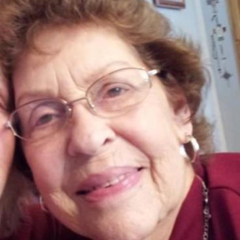 Louise Rae Wood - Photo 2