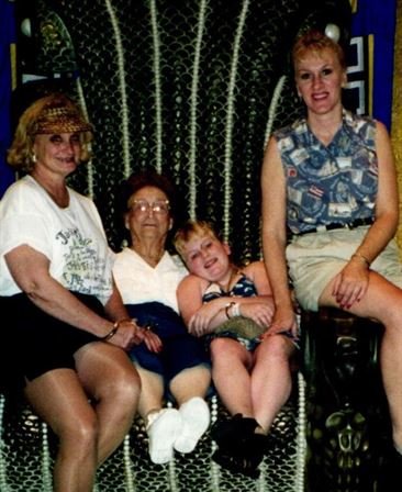 Mary Elizabeth Rush Mazoch - Photo 105