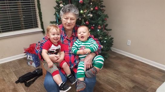 Linda Carol Cobb - Photo 5