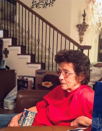 Annie Lee Belanger - Photo 4