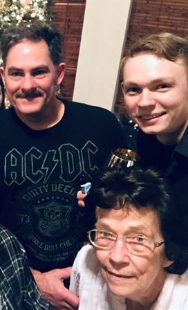 Annie Lee Belanger - Photo 14