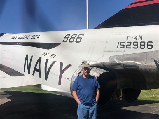 Tommy Lynn Henry - Photo 2