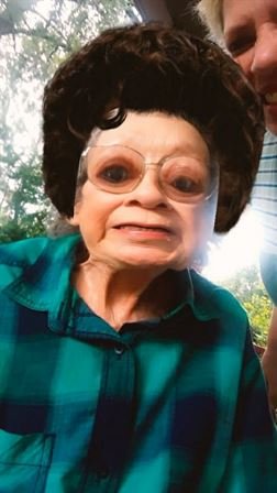 Evelyn Rose Montgomery - Photo 36