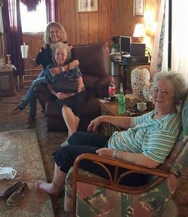 Evelyn Rose Montgomery - Photo 72