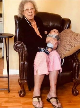 Evelyn Rose Montgomery - Photo 85