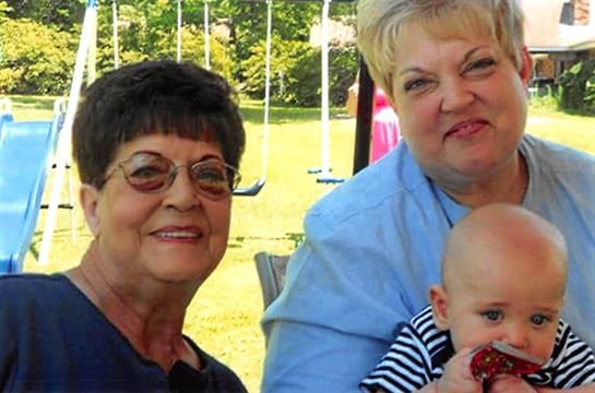 Vivian Sue Dolan - Photo 59