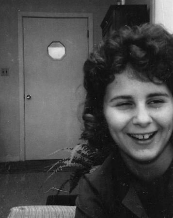 Rebecca Sue Burlin - Photo 22