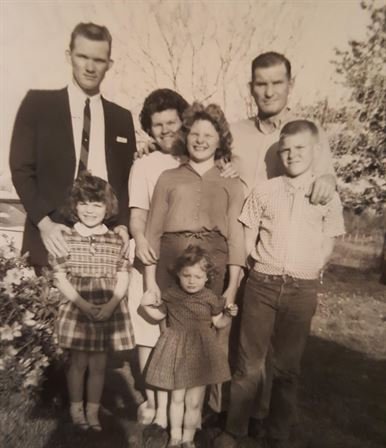 David Wallace Richard - Photo 33