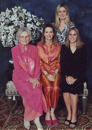 Victoria B. Sullivan - Photo 37