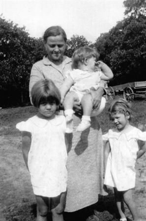 Dorothy Marie Browning - Photo 26