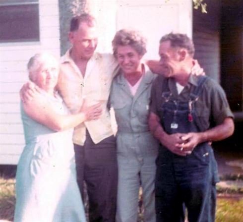 Thomas W. Hargrave - Photo 20