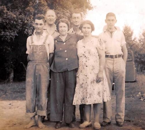 Thomas W. Hargrave - Photo 28