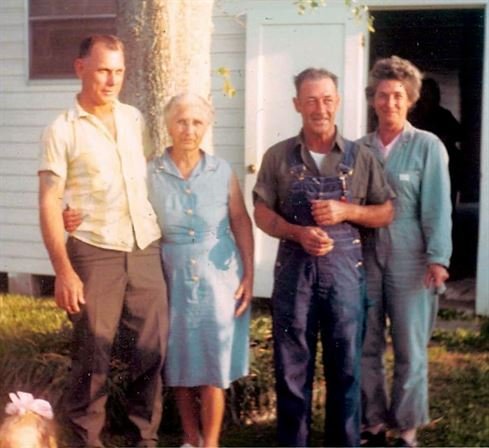 Thomas W. Hargrave - Photo 34