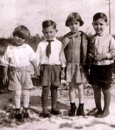 Thomas W. Hargrave - Photo 48