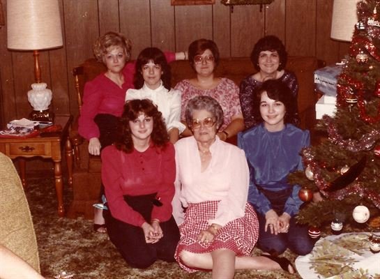 Sharon Anne Davis - Photo 40