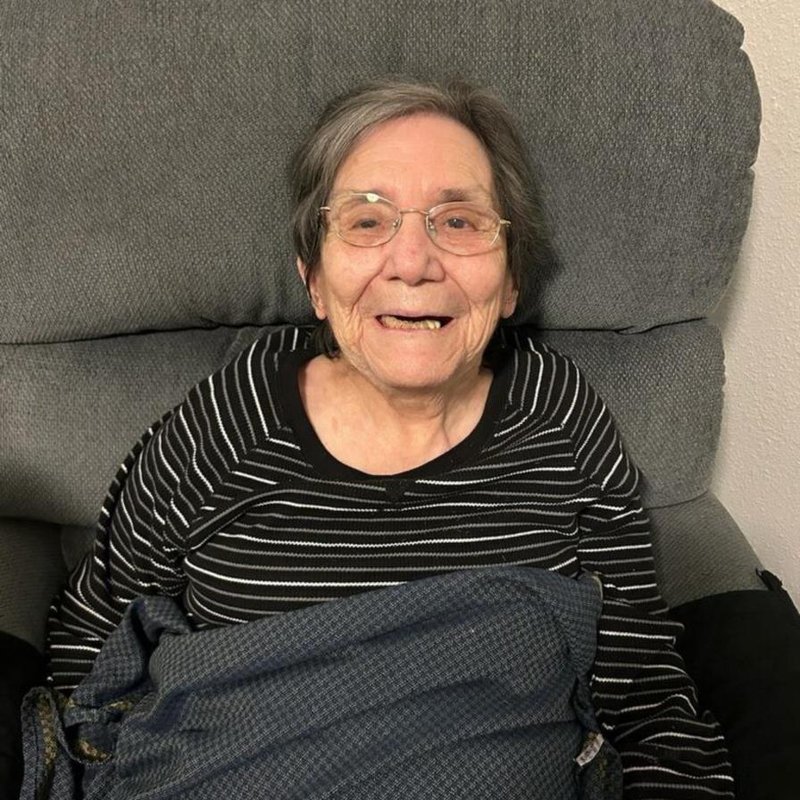 Joyce Daville - Photo 2