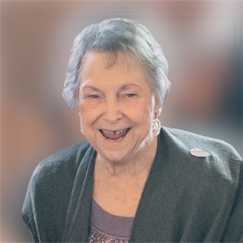 Molly Anne Theriot - Photo 2